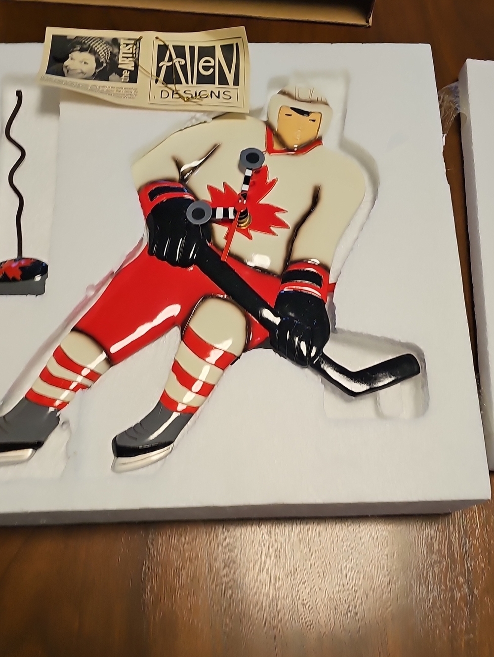 HOCKEY PLAYER Wall CLOCK ART NIB